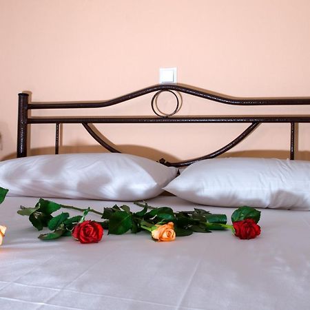 Christina Apartments Pánormos Zewnętrze zdjęcie