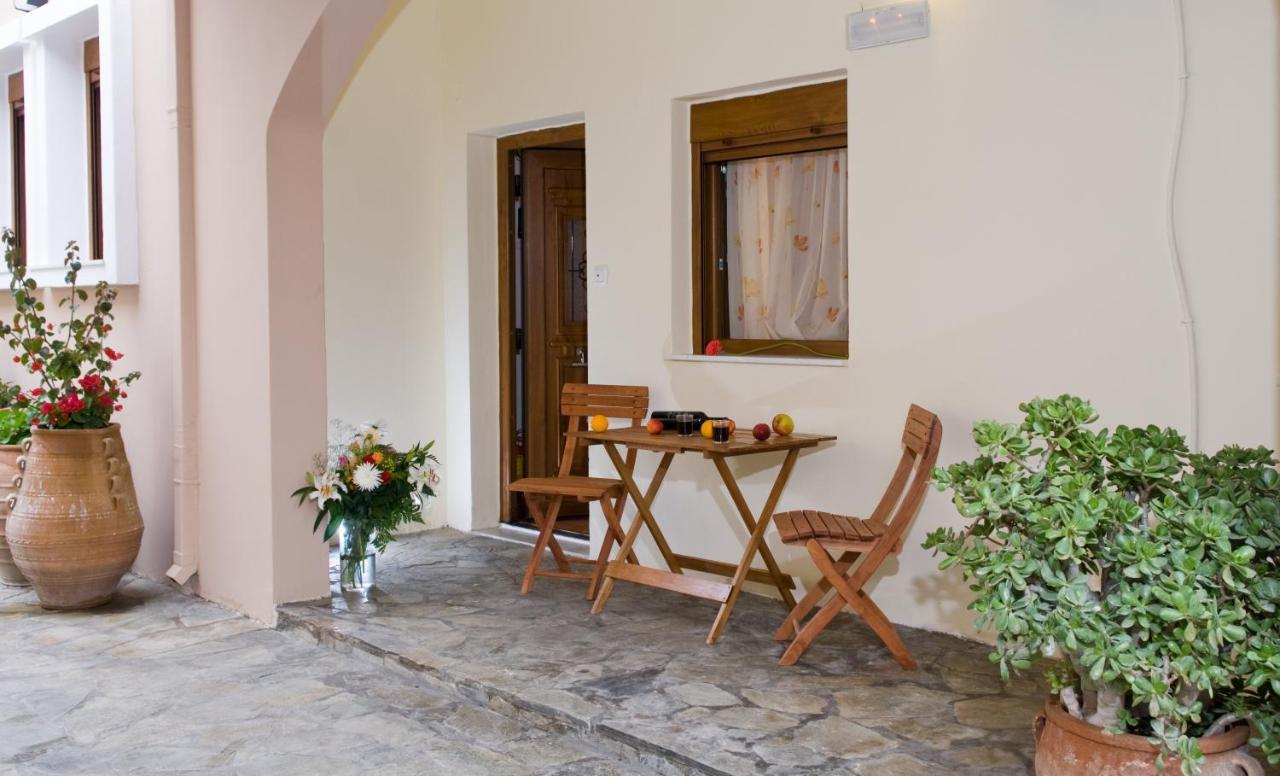 Christina Apartments Pánormos Zewnętrze zdjęcie