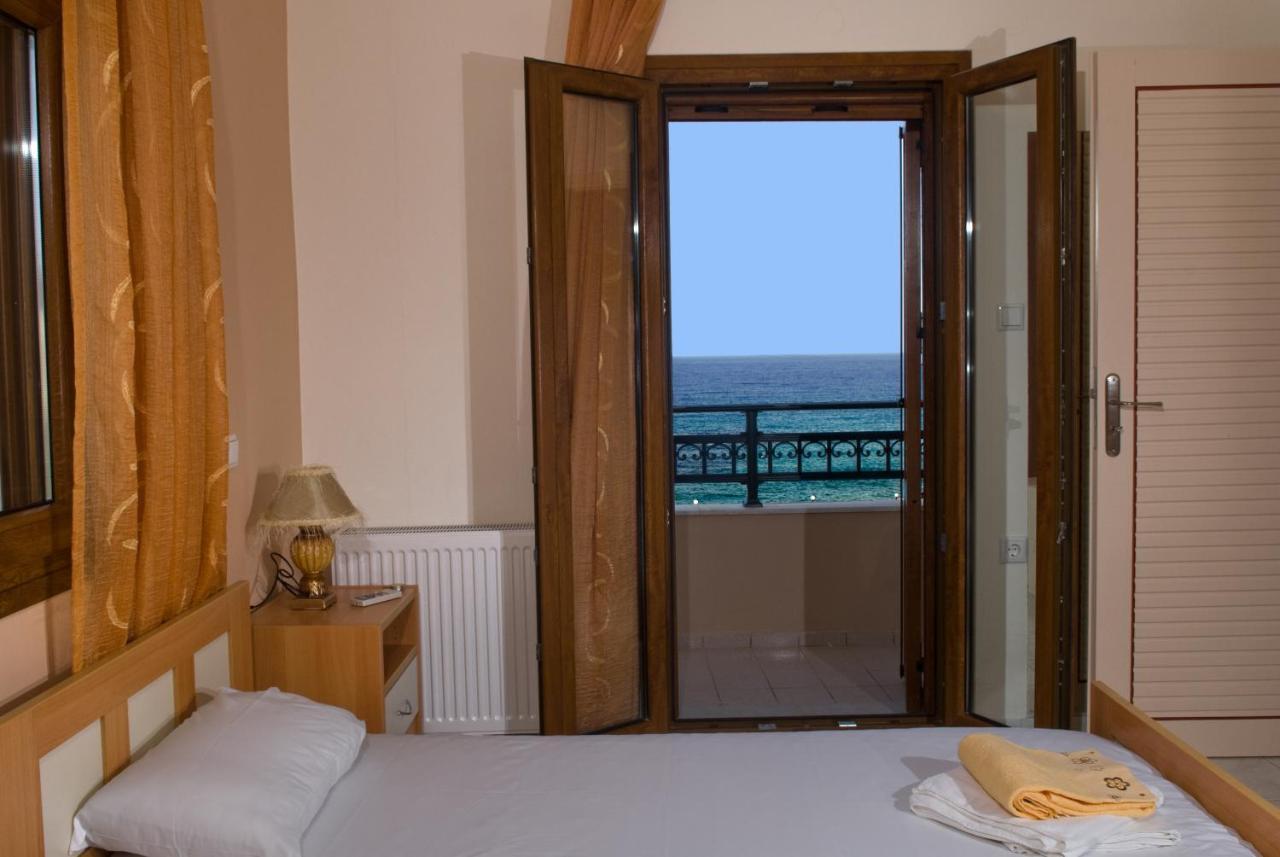Christina Apartments Pánormos Zewnętrze zdjęcie
